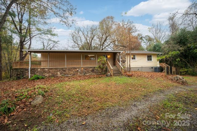 1211 & 1213 Upper Brush Creek Road, Fairview, NC 28730