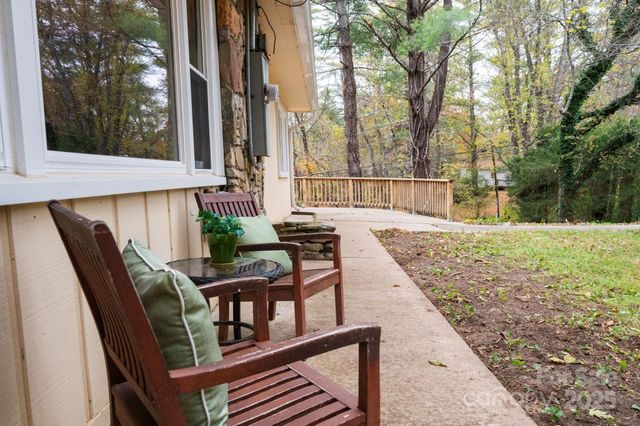 1211 & 1213 Upper Brush Creek Road, Fairview, NC 28730