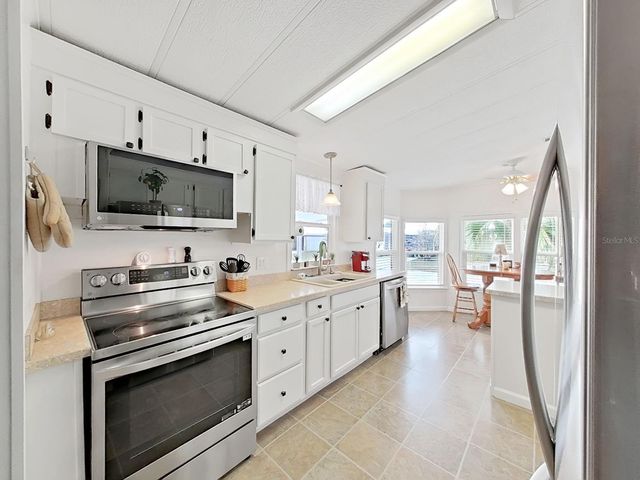 4874 DEERWOOD DR, Lakeland, FL 33810