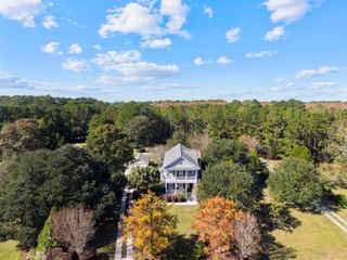 5386 Peerless Drive, Wadmalaw Island, SC 29487