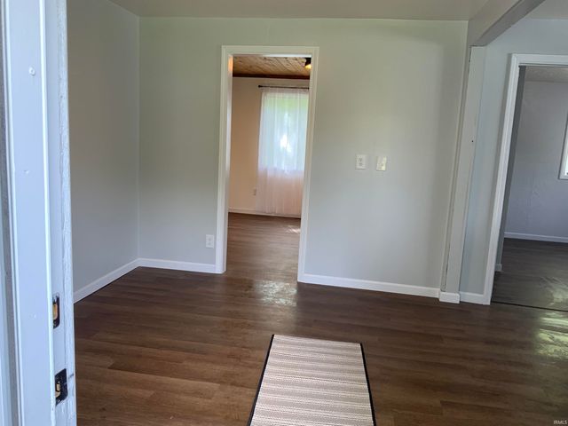 50632 Kenilworth Road, South Bend, IN 46637