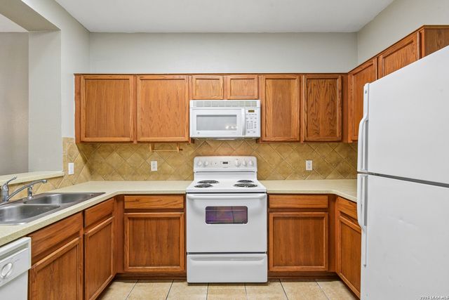13428 Bristow Dawn, San Antonio, TX 78217