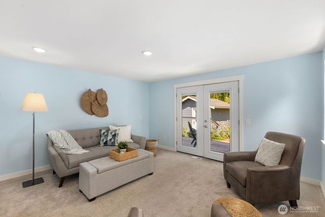 11516 8th Avenue NE, Seattle, WA 98125