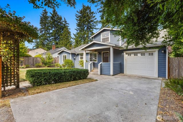 11516 8th Avenue NE, Seattle, WA 98125