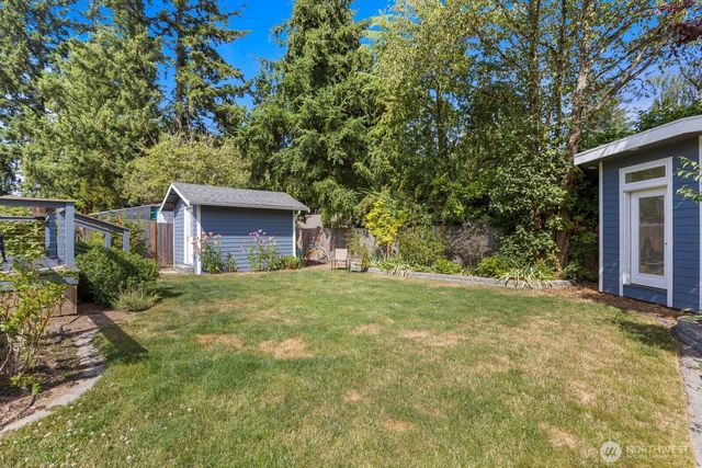 11516 8th Avenue NE, Seattle, WA 98125