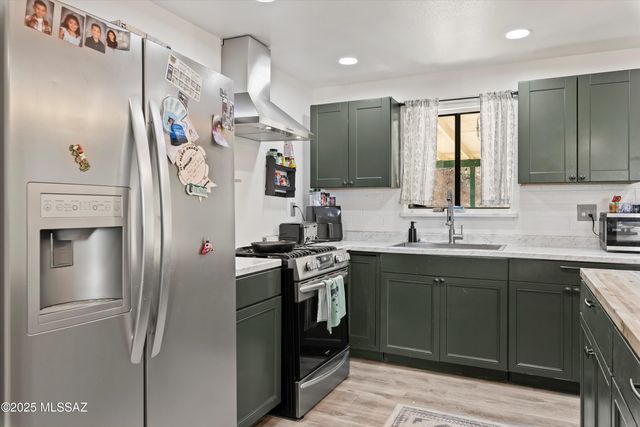 540 N Redbud Place, Oracle, AZ 85623