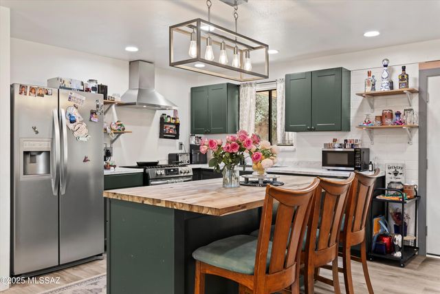 540 N Redbud Place, Oracle, AZ 85623