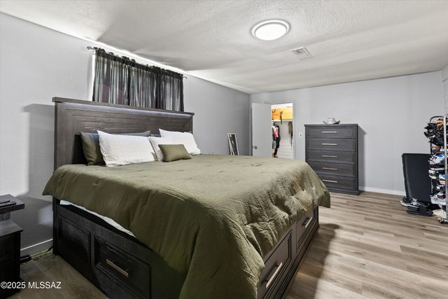 540 N Redbud Place, Oracle, AZ 85623