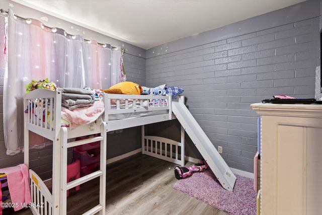 540 N Redbud Place, Oracle, AZ 85623