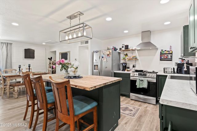 540 N Redbud Place, Oracle, AZ 85623