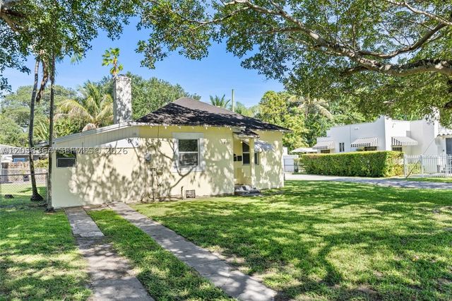 8701 NE 8th Ct, Miami, FL 33138