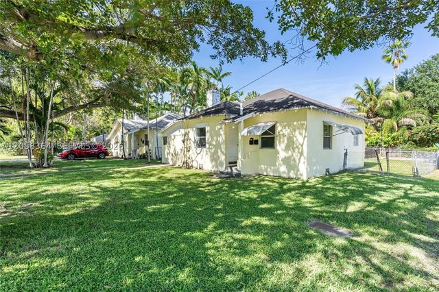 8701 NE 8th Ct, Miami, FL 33138