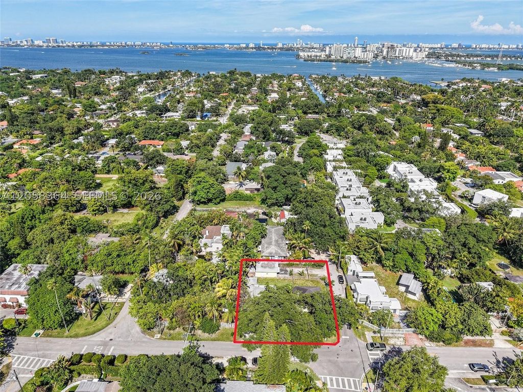 8701 NE 8th Ct, Miami, FL 33138