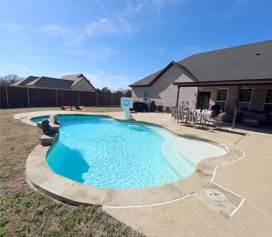 319 Lanier Road, Combine, TX 75159