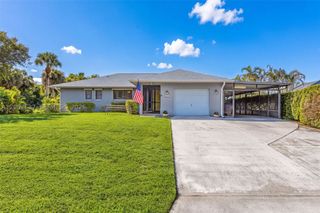 621 Roosevelt Ave, Lehigh Acres, FL 33936