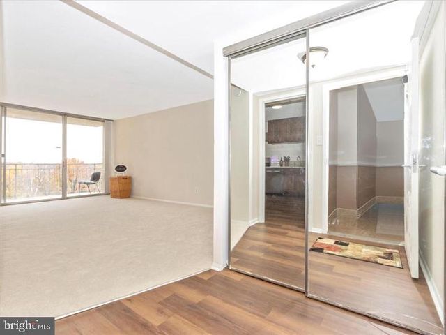 1836 Metzerott Rd Apt 502, Hyattsville, MD 20783