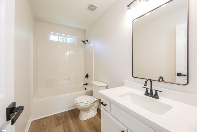 320 Steelman Drive, Inman, SC 29349