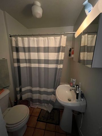 3433 N Oakley Avenue G, Chicago, IL 60618