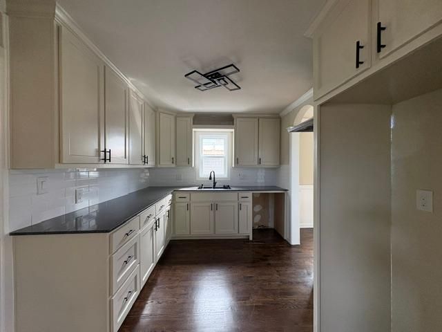 1003 N Urbana Avenue, Tulsa, OK 74115