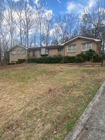 1390 Heatherland Drive SW, Atlanta, GA 30331