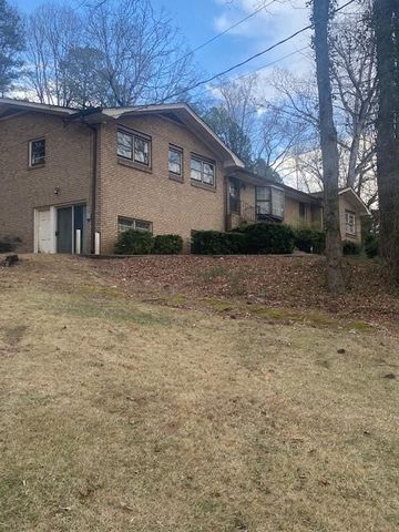 1390 Heatherland Drive SW, Atlanta, GA 30331