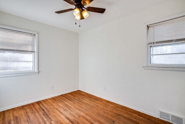 208 S Stearns, Haysville, KS 67060