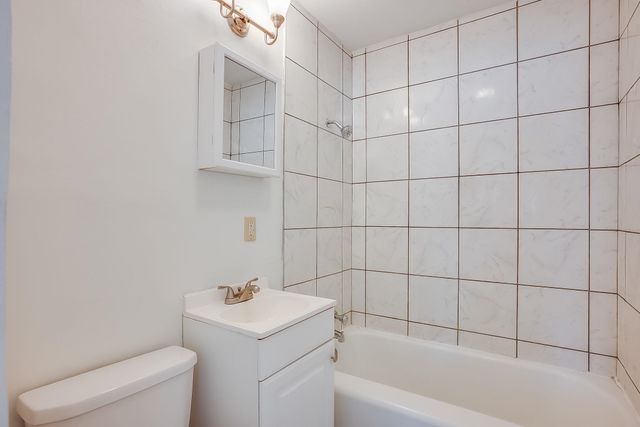 208 S Stearns, Haysville, KS 67060