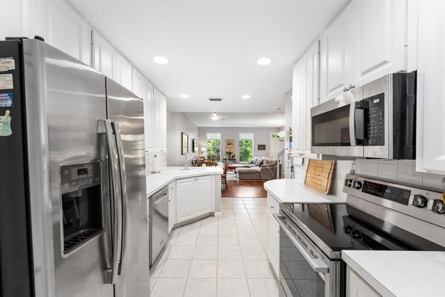 332 Legare Court, Jupiter, FL 33458