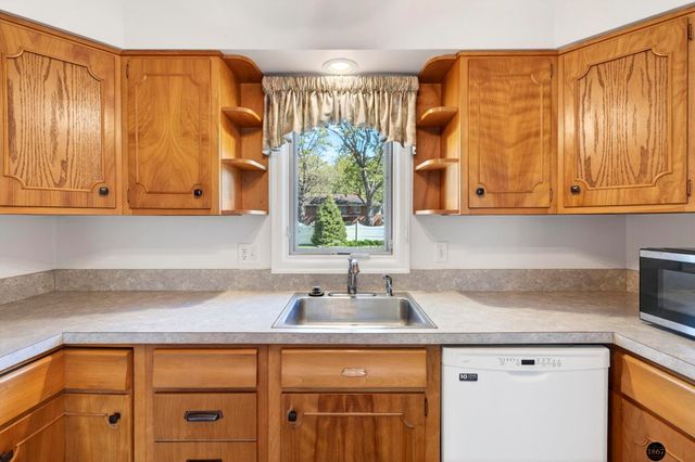 4010 Fran Avenue, Lincoln, NE 68516