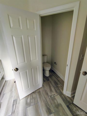 2247 Boxford Ct, Pensacola, FL 32507