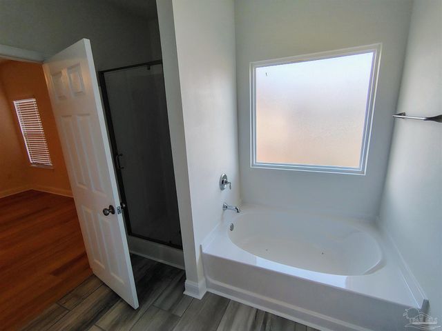 2247 Boxford Ct, Pensacola, FL 32507