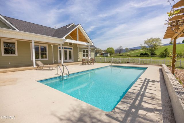 212 Forked Deer Road, Greeneville, TN 37743