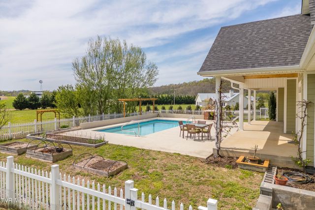 212 Forked Deer Road, Greeneville, TN 37743