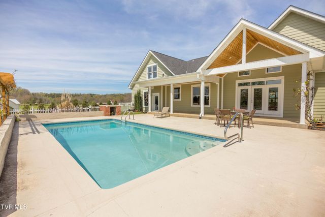 212 Forked Deer Road, Greeneville, TN 37743