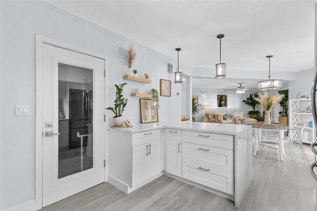 2700 SW 34th Avenue, Fort Lauderdale, FL 33312