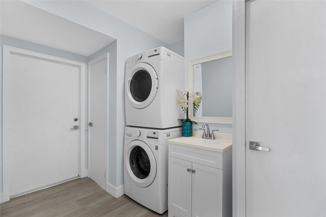 2700 SW 34th Avenue, Fort Lauderdale, FL 33312