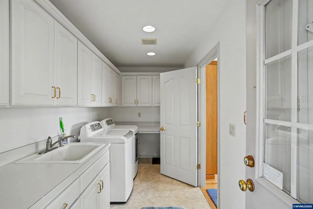 13389 Morrow Ln SE, Turner, OR 97392