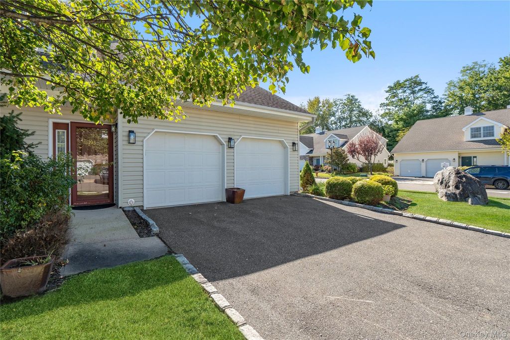 193 Pond View Drive, Port Washington, NY 11050 — exterior