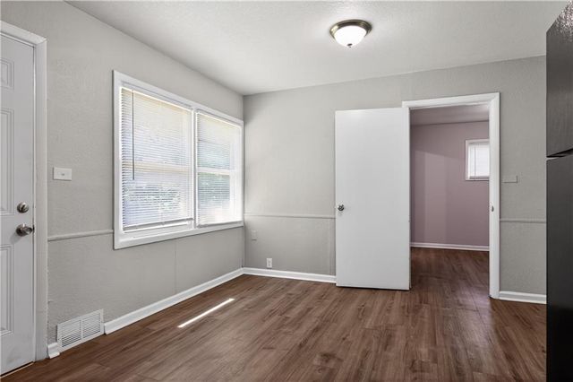 7103 E 112th Street, Kansas City, MO 64134