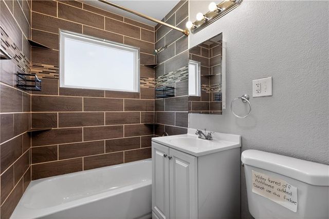 7103 E 112th Street, Kansas City, MO 64134