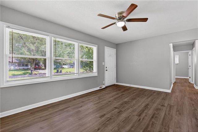 7103 E 112th Street, Kansas City, MO 64134