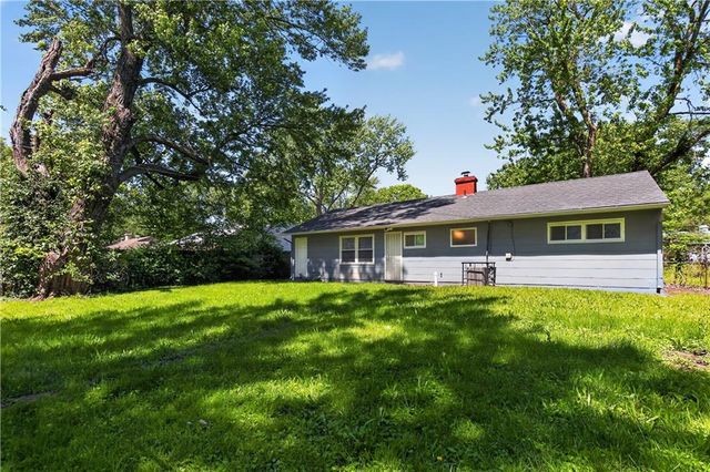 7103 E 112th Street, Kansas City, MO 64134