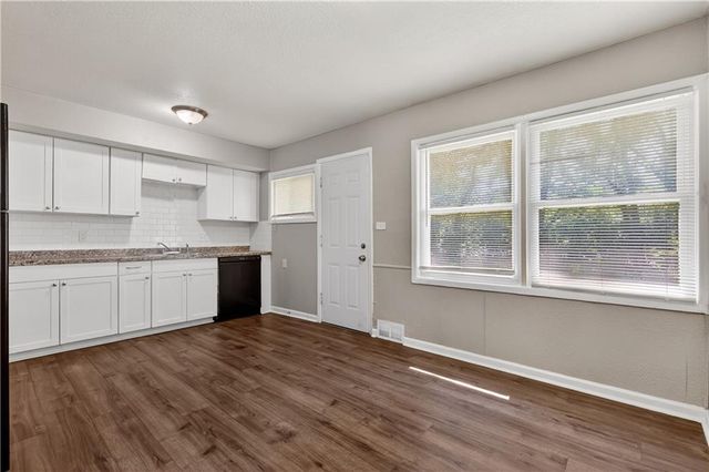 7103 E 112th Street, Kansas City, MO 64134