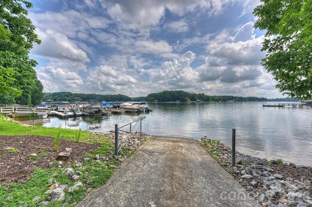 271 Beaten Path Road, Mooresville, NC 28117