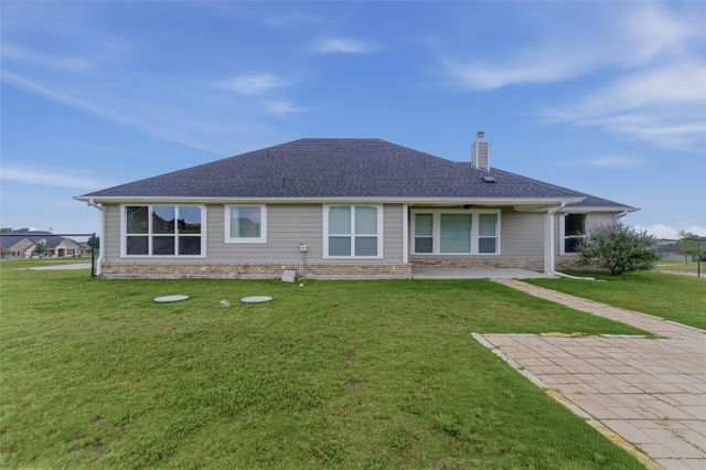 1037 Flagstone Drive, Weatherford, TX 76085