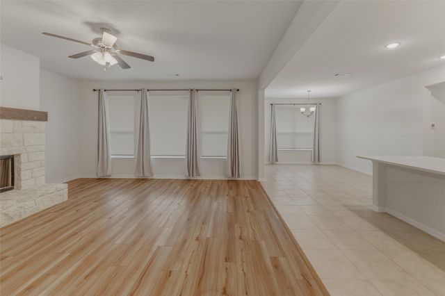 1037 Flagstone Drive, Weatherford, TX 76085