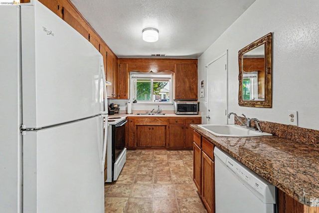 3193 Hosie Ave, Byron, CA 94514