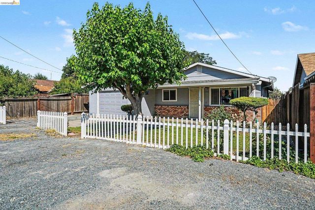 3193 Hosie Ave, Byron, CA 94514