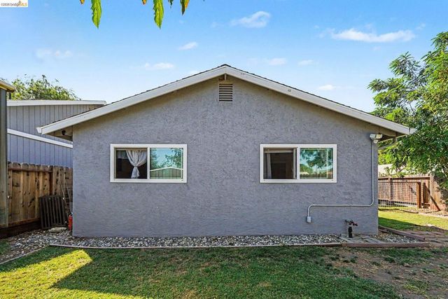 3193 Hosie Ave, Byron, CA 94514