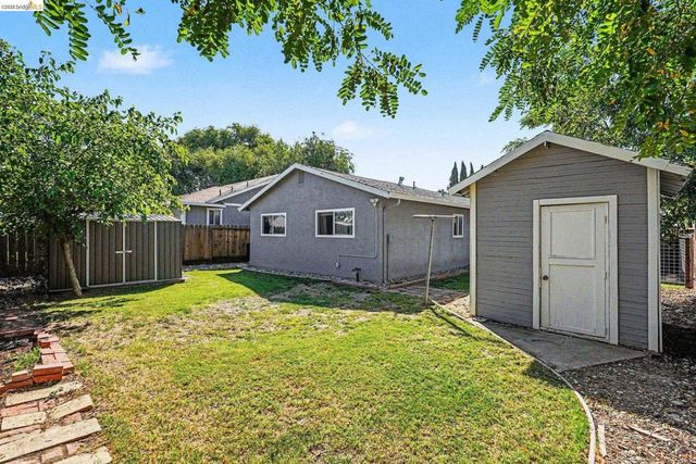 3193 Hosie Ave, Byron, CA 94514